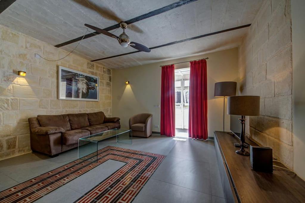 Vallettastay - Orangerie Two Bedroom Apartment 301 ภายนอก รูปภาพ